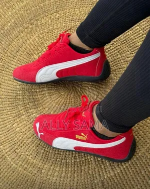 Women's Sneakers Puma Material Suede