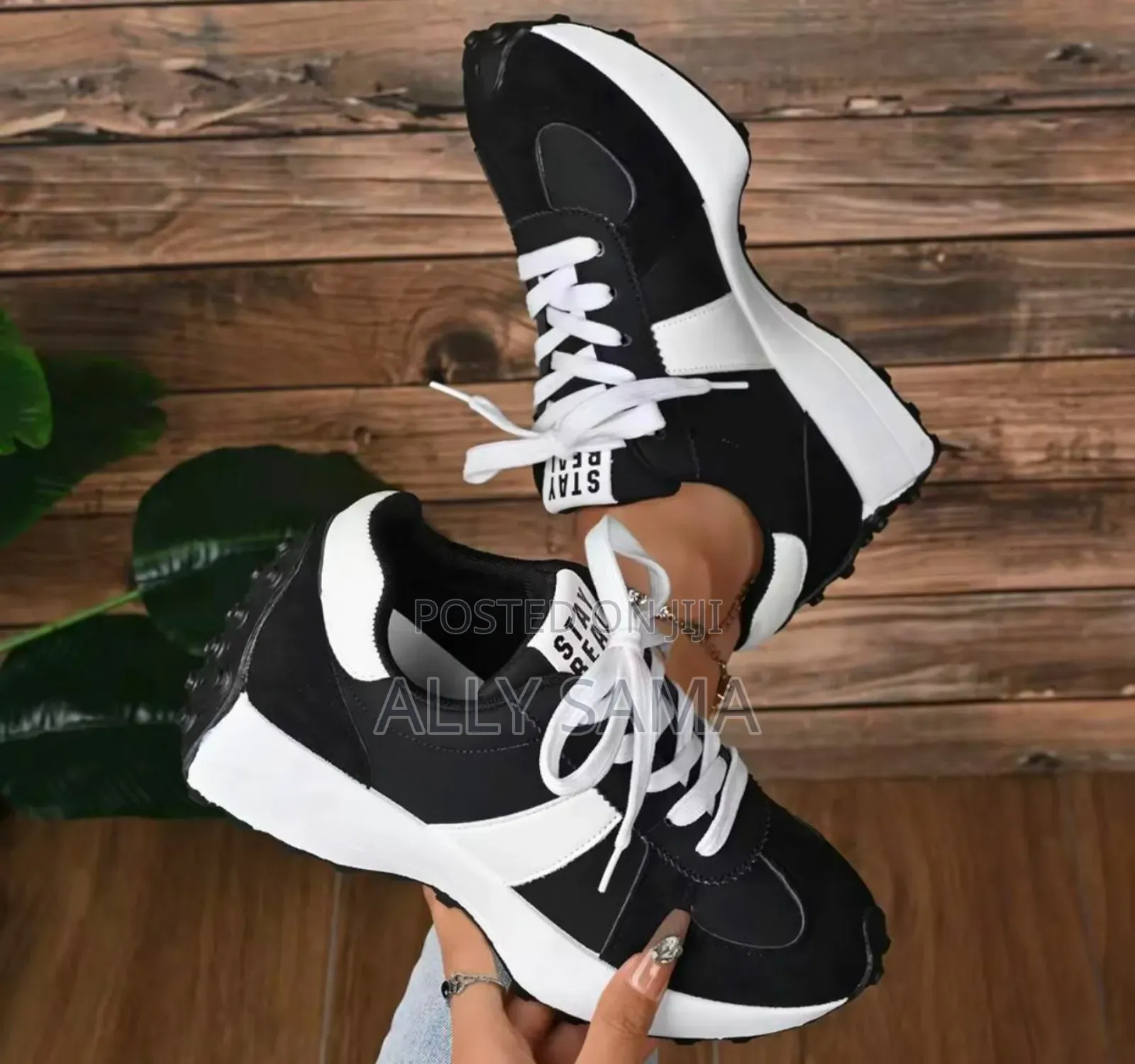 Women's Sneakers Stay Real Material Leather Canvas
