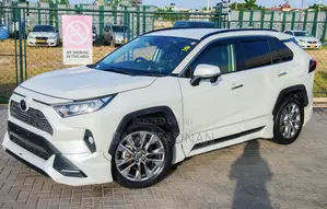 Toyota RAV4 2020 White