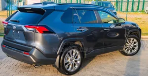 Toyota RAV4 2020 Gray