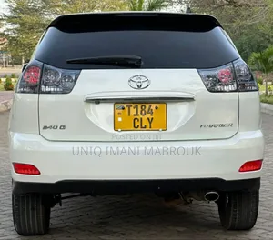 Toyota Harrier 2005 White