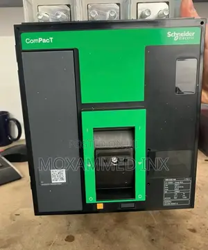 Schneider Electric Compact Ns1250b Circuit Breaker