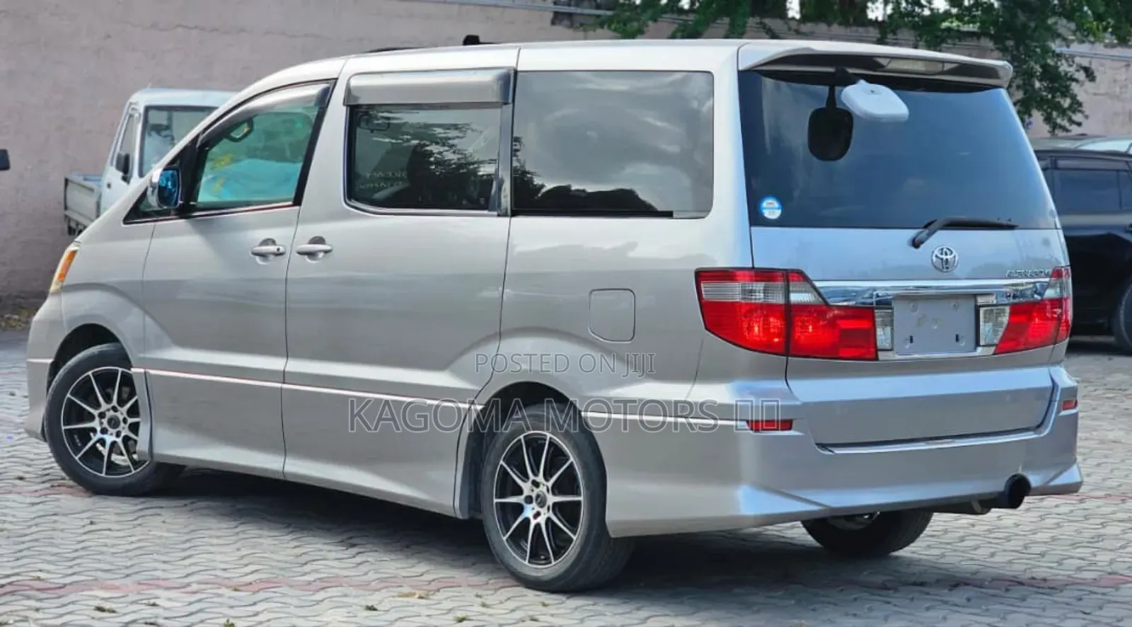Toyota Alphard 2003 Silver