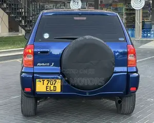 Toyota RAV4 2004 Blue