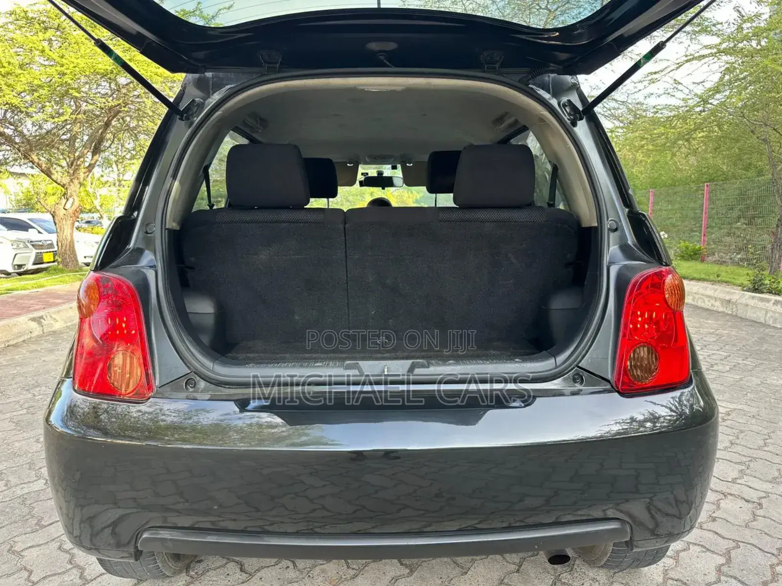Toyota IST 2004 Black