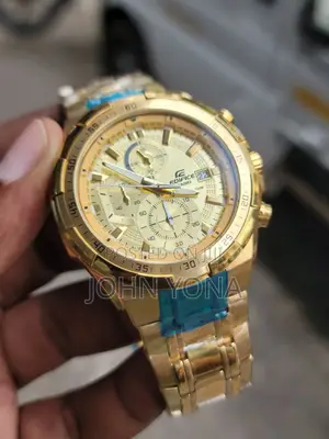 Casio Edifice Efr-539-Dy Chronograph Watch With a Stainles Steel Strap
