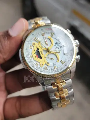 Casio Edifice Ef-558d Chronograph Watch With a Two-Tone Silver Gold