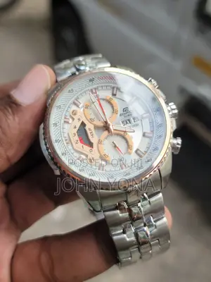 Casio Edifice Chronograph Ef-558d-7av Men's Watch and a White Dial