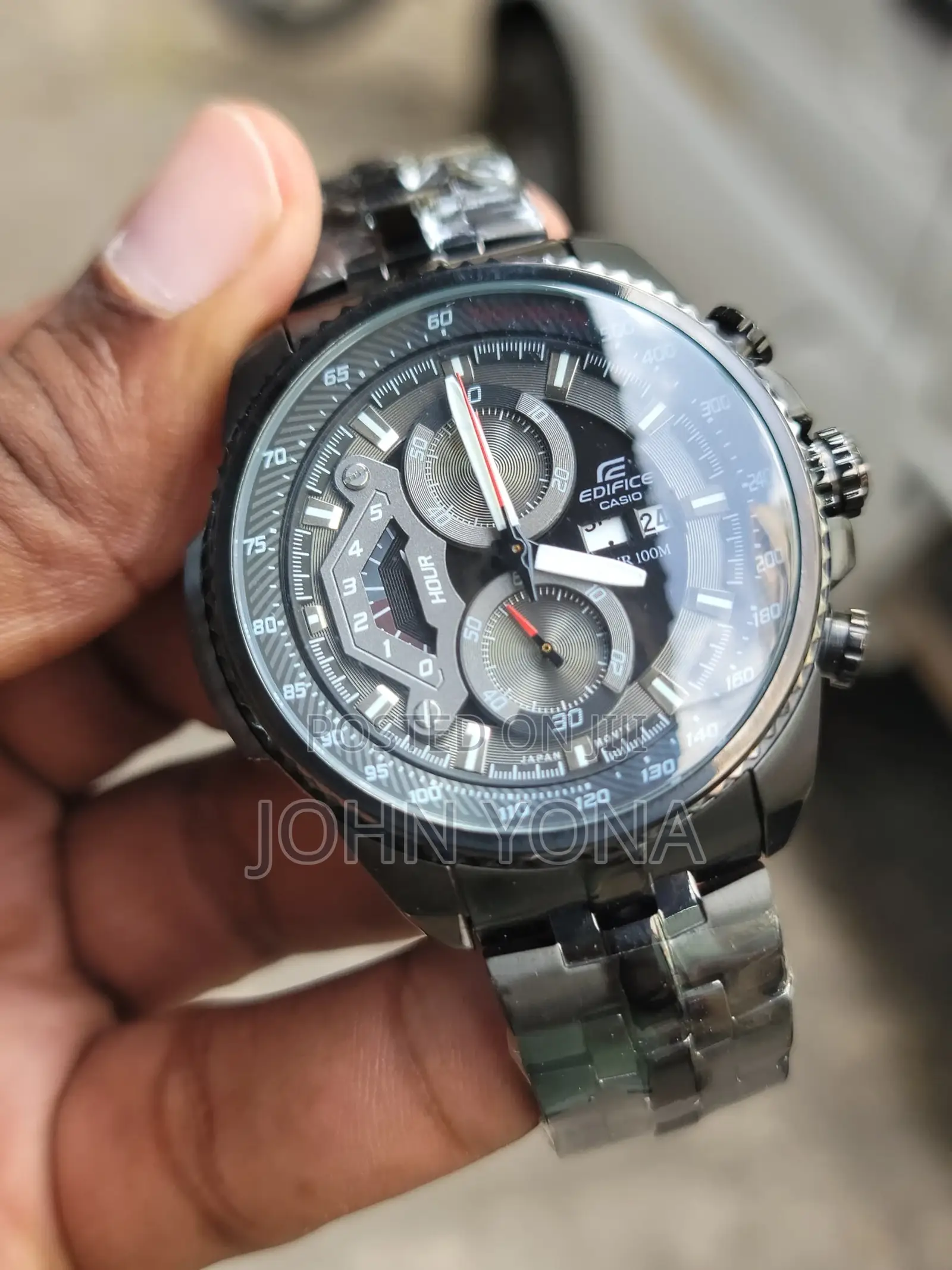 Casio Edifice Chronograph Ef-558d-1av Men's Watch With a Black Dial