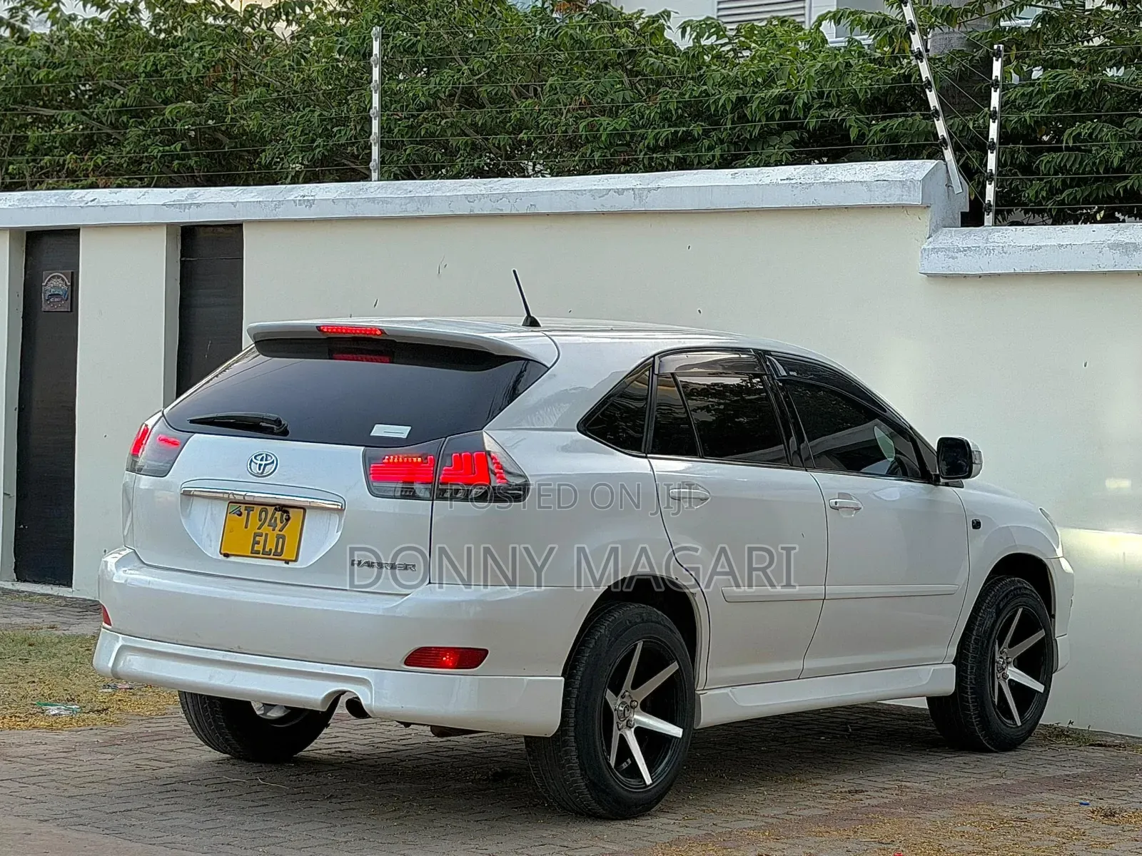 Toyota Harrier 2.4 2008 White