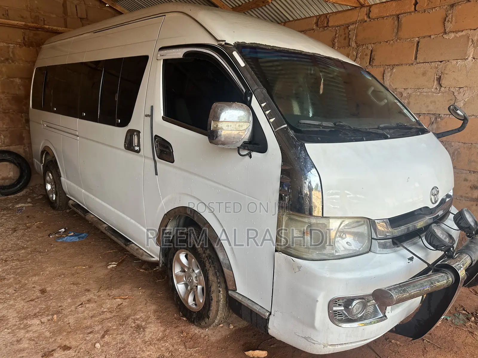 Toyota HiAce 2008 White