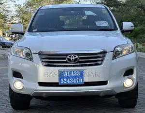 Toyota Vanguard 2009 Off white