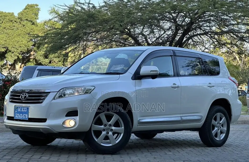 Toyota Vanguard 2009 Off white