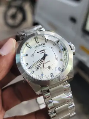 Diesel Arges Dz1662 Men's Quartz Watch and a Silver-White Dial