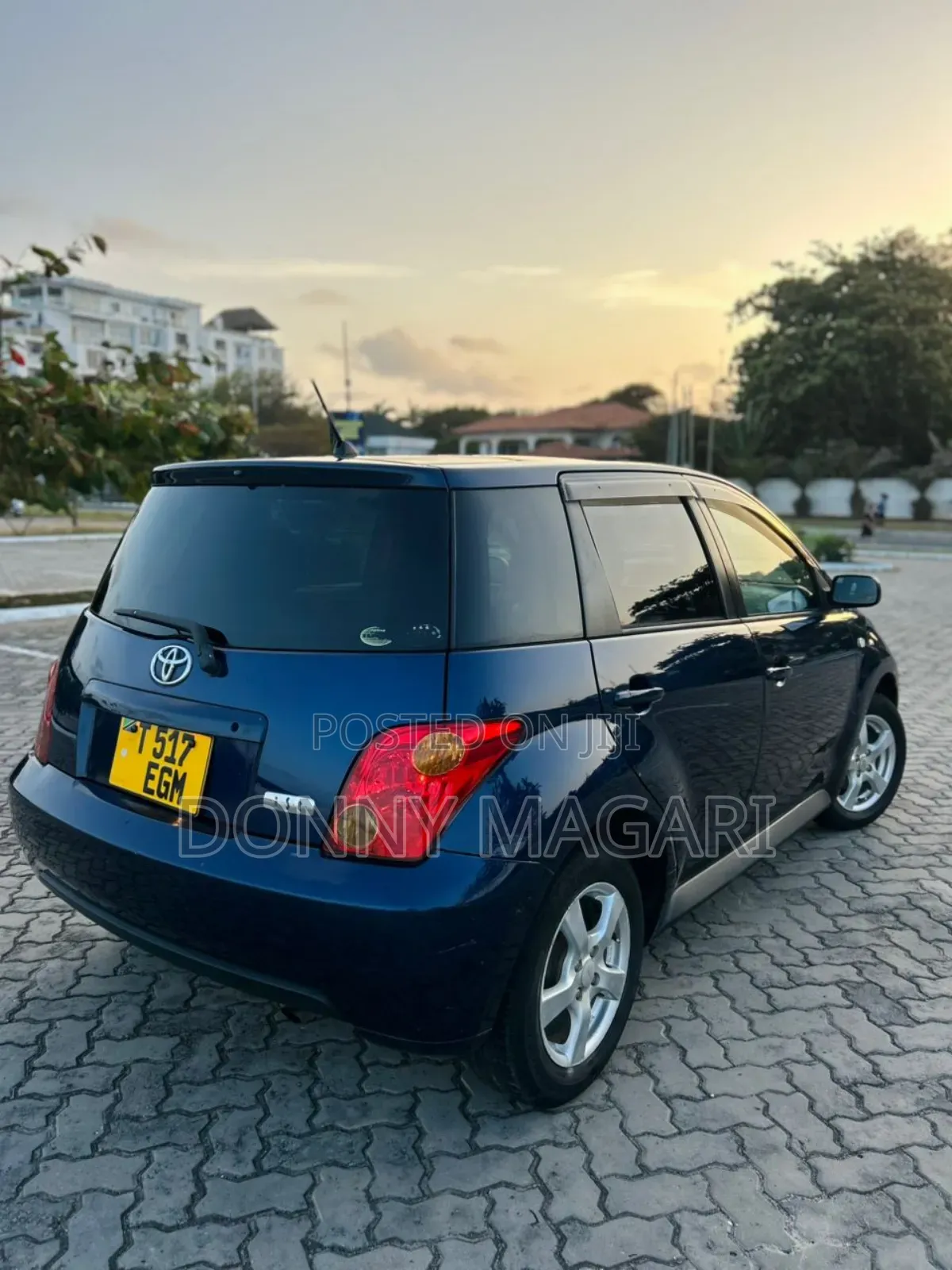 Toyota IST 2004 Blue