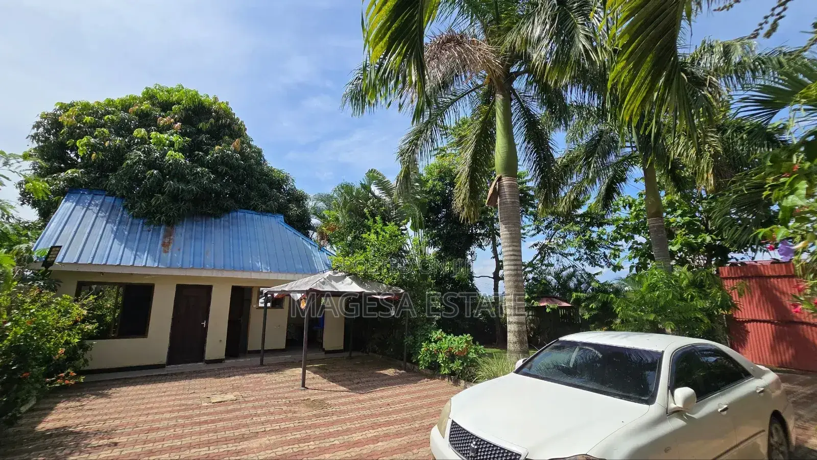 4bdrm House in Goba for sale