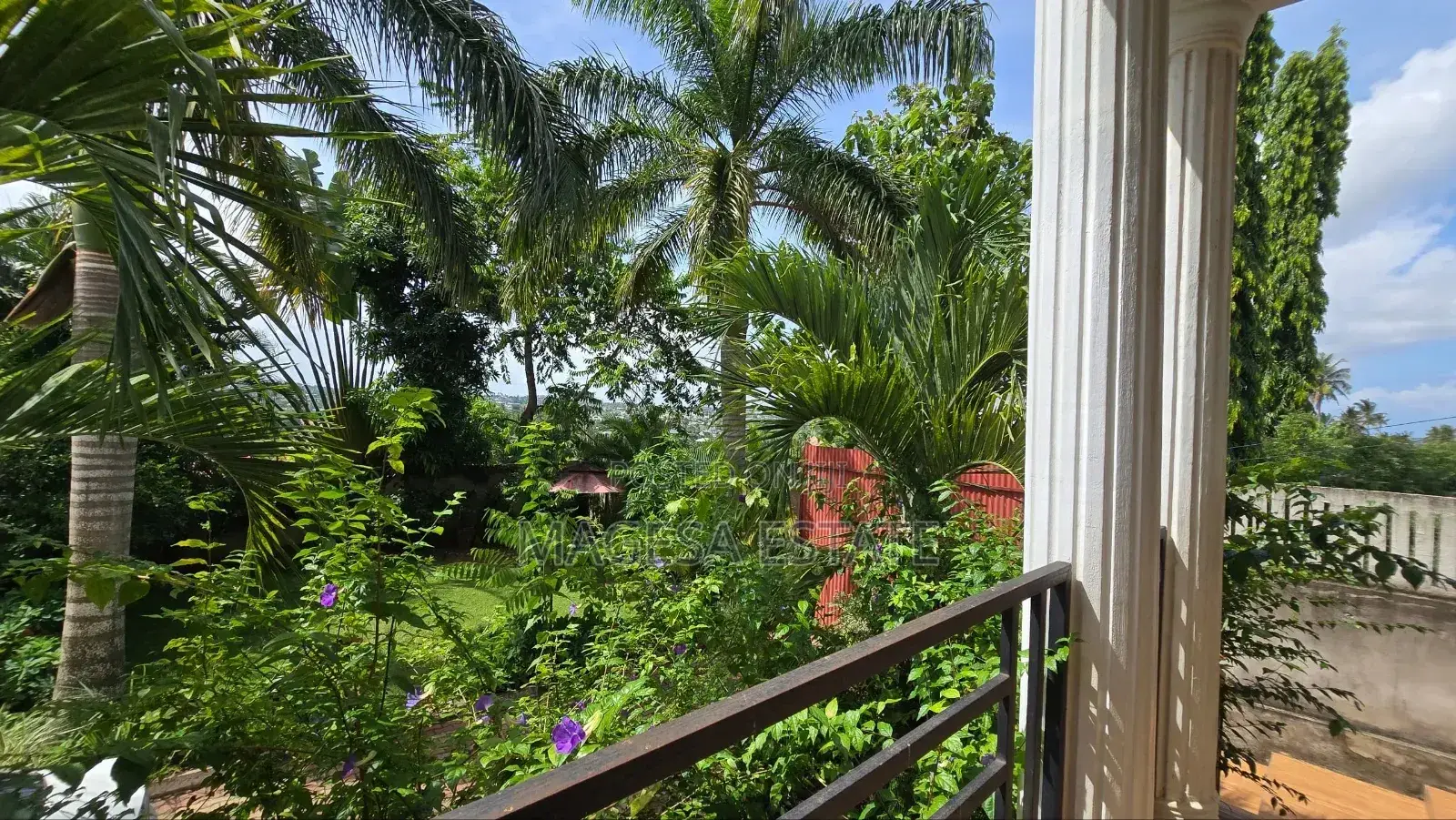 4bdrm House in Goba for sale