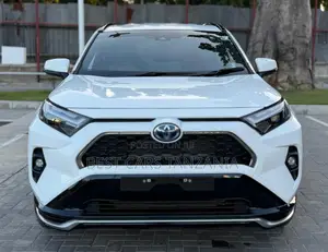 Toyota RAV4 2025 Pearl