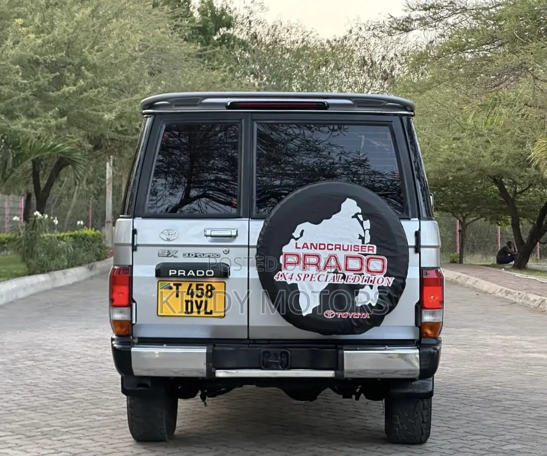 Toyota Land Cruiser Prado 1999 Silver