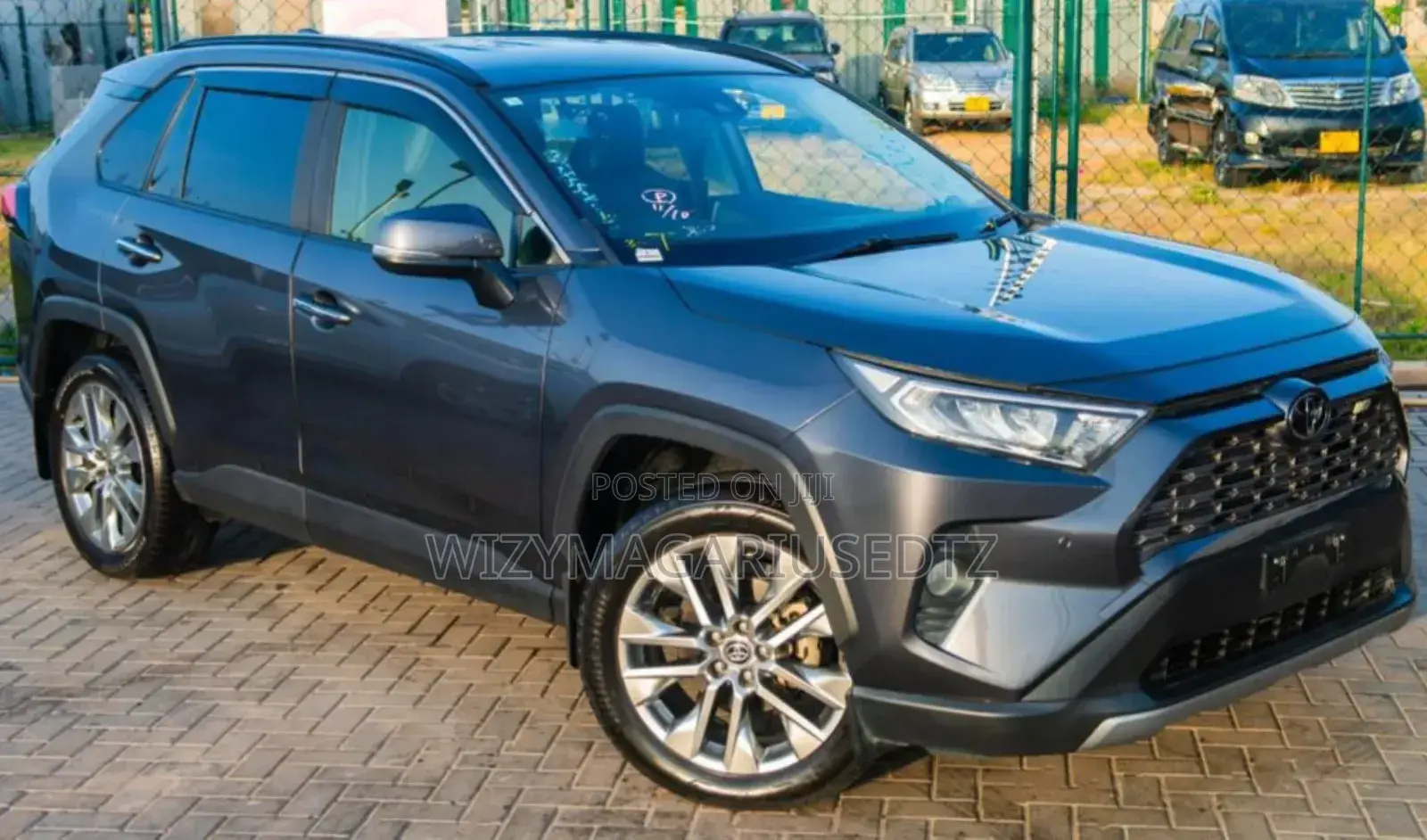 Toyota RAV4 2021 Gray