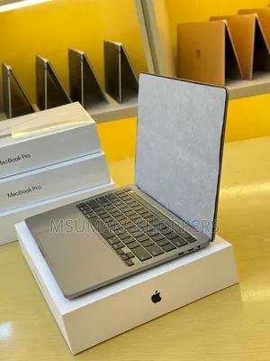 New Laptop Apple MacBook Pro 2020 16GB Intel Core I5 SSD 512GB
