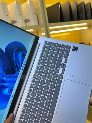 New Samsung Galaxy Book4 16GB Qualcomm Snapdragon X Plus SSD 512GB