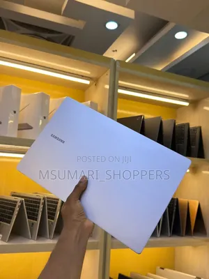New Samsung Galaxy Book4 16GB Qualcomm Snapdragon X Plus SSD 512GB