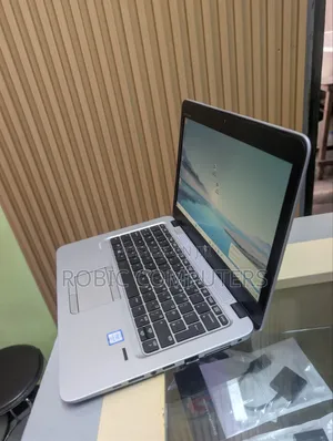 Laptop HP EliteBook 820 G3 8GB Intel Core I5 SSD 256GB