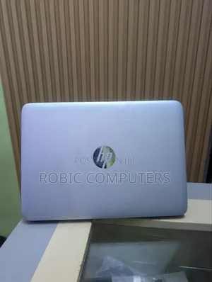 Laptop HP EliteBook 820 G3 8GB Intel Core I5 SSD 256GB