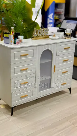 Console Table / Buffet Table / Tv Showcase