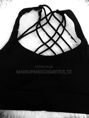 Sports Bra in Black