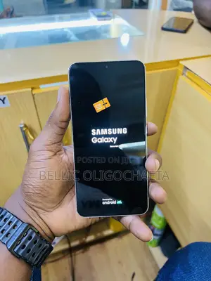 Samsung Galaxy S22+ 5G 128 GB White