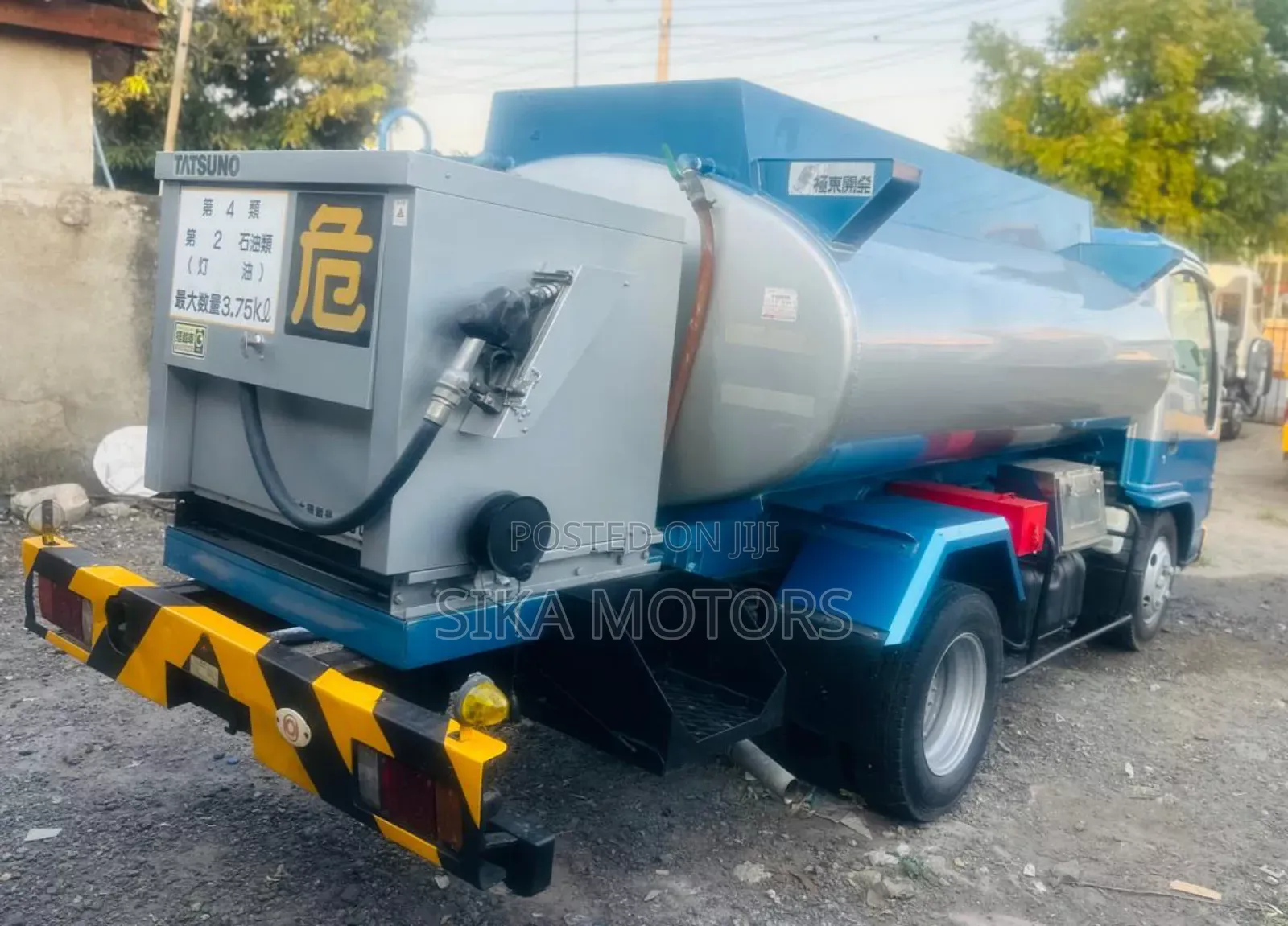 Isuzu Mobile Fuel Taker With Pump