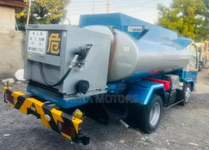 Isuzu Mobile Fuel Taker With Pump