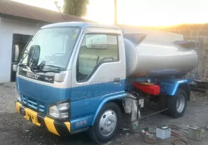 Isuzu Mobile Fuel Taker With Pump