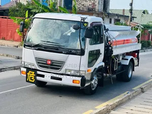 Nissan Diesel Condor Ud Oil Tank