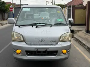 Toyota Townace(Liteace)800kg Unregistered Mpya on Sale.