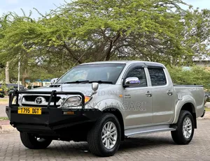 Toyota Hilux 2.0 VVT-i 2011 Silver