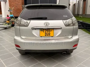 Toyota Harrier 2004 Gray