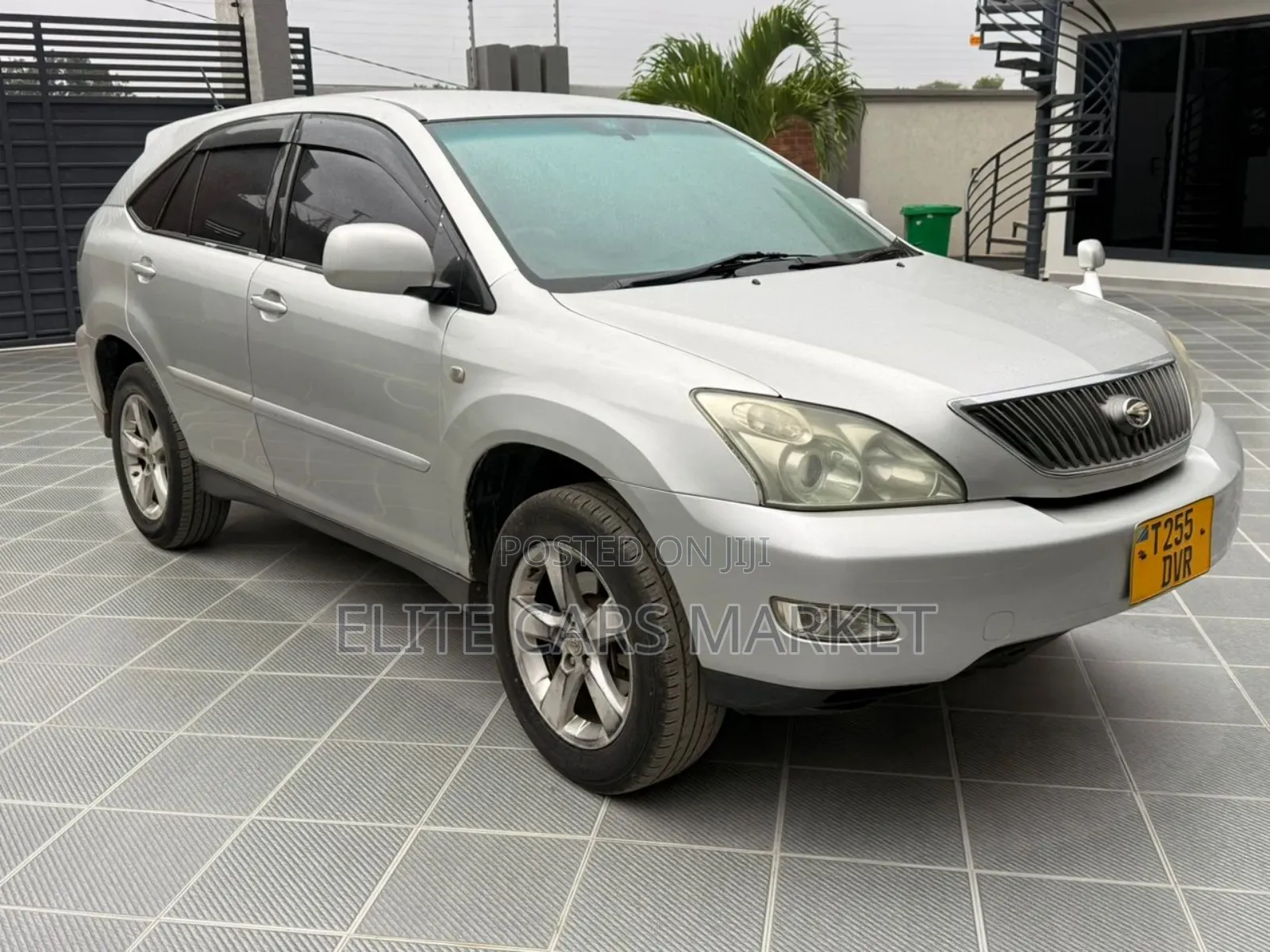 Toyota Harrier 2004 Gray