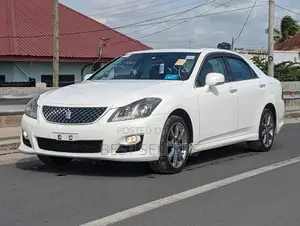 Toyota Crown 2008 White