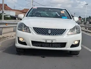 Toyota Crown 2008 White