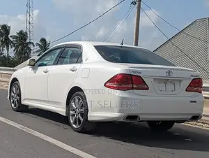 Toyota Crown 2008 White