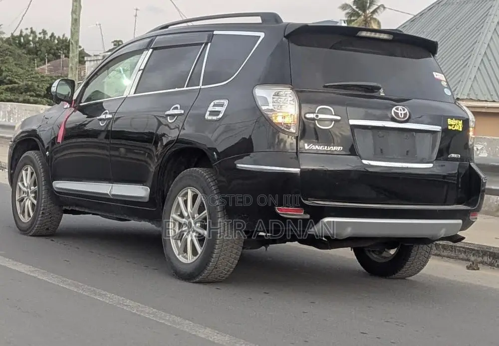 Toyota Vanguard 2008 Black