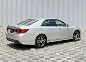 Toyota Crown 2014 Silver