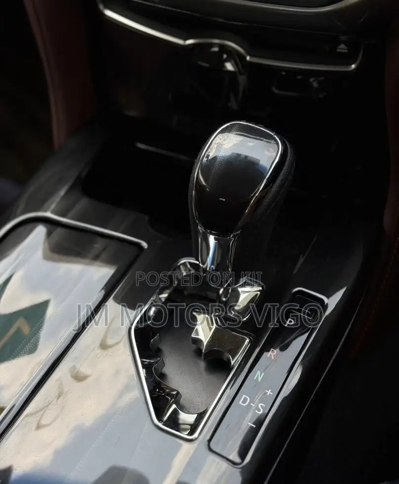 Toyota Crown 2014 Silver
