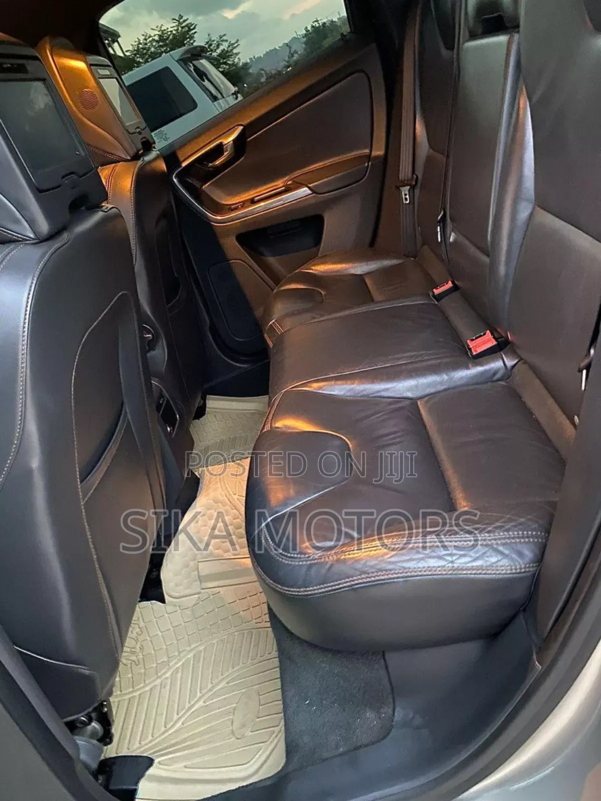 Volvo XC60 2013 Silver