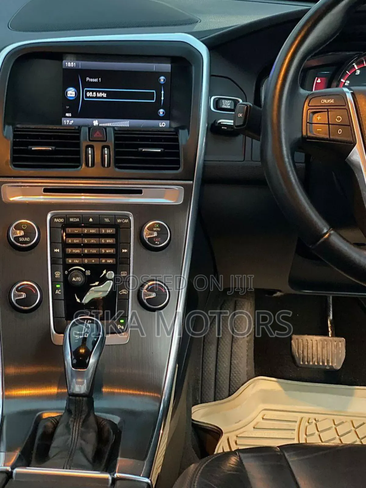 Volvo XC60 2013 Silver