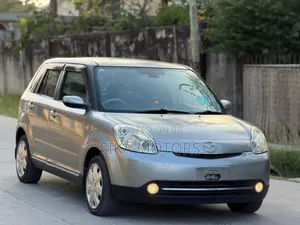 Mazda Verisa 2010 Silver