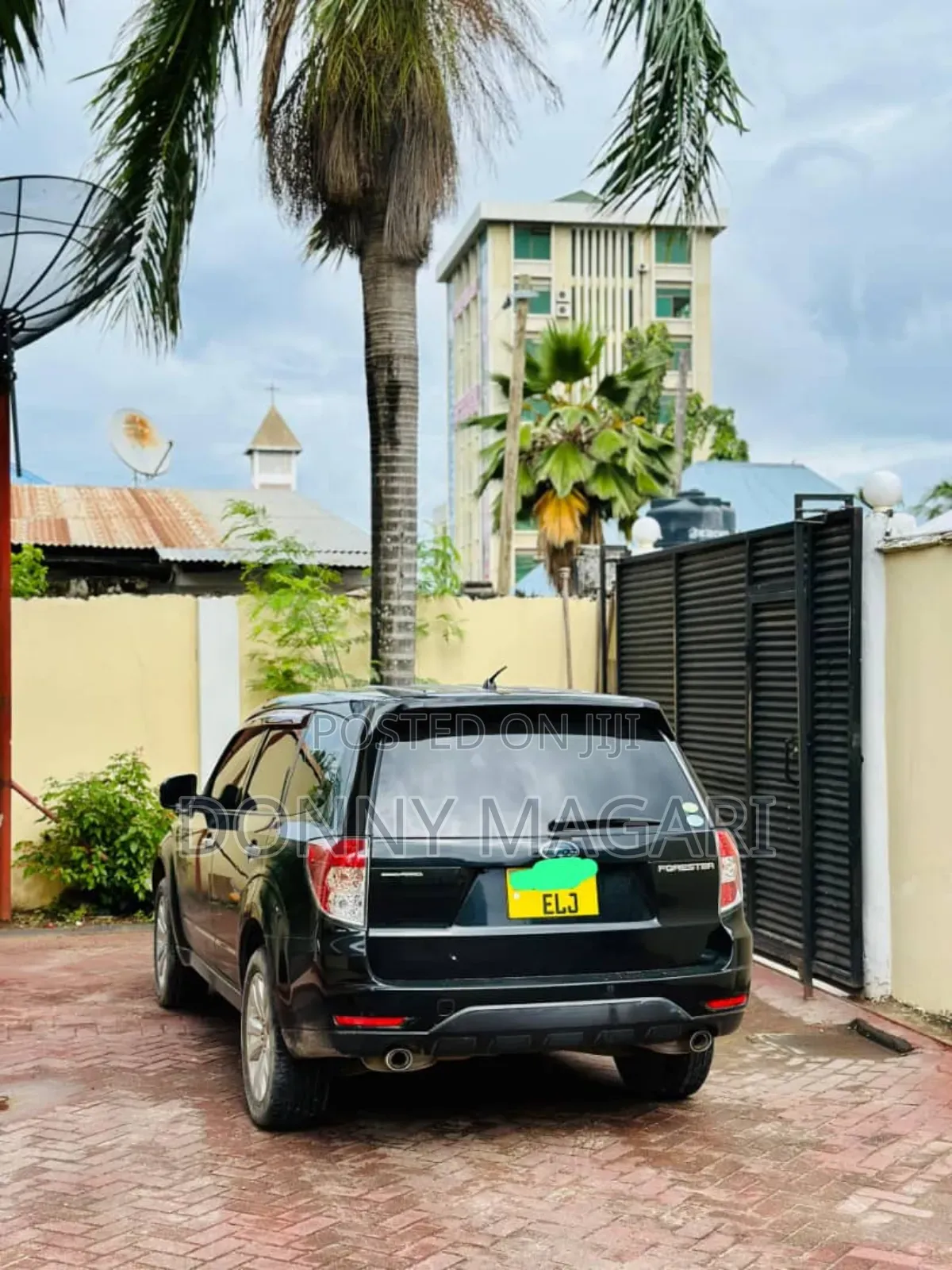 Subaru Forester 2011 Black